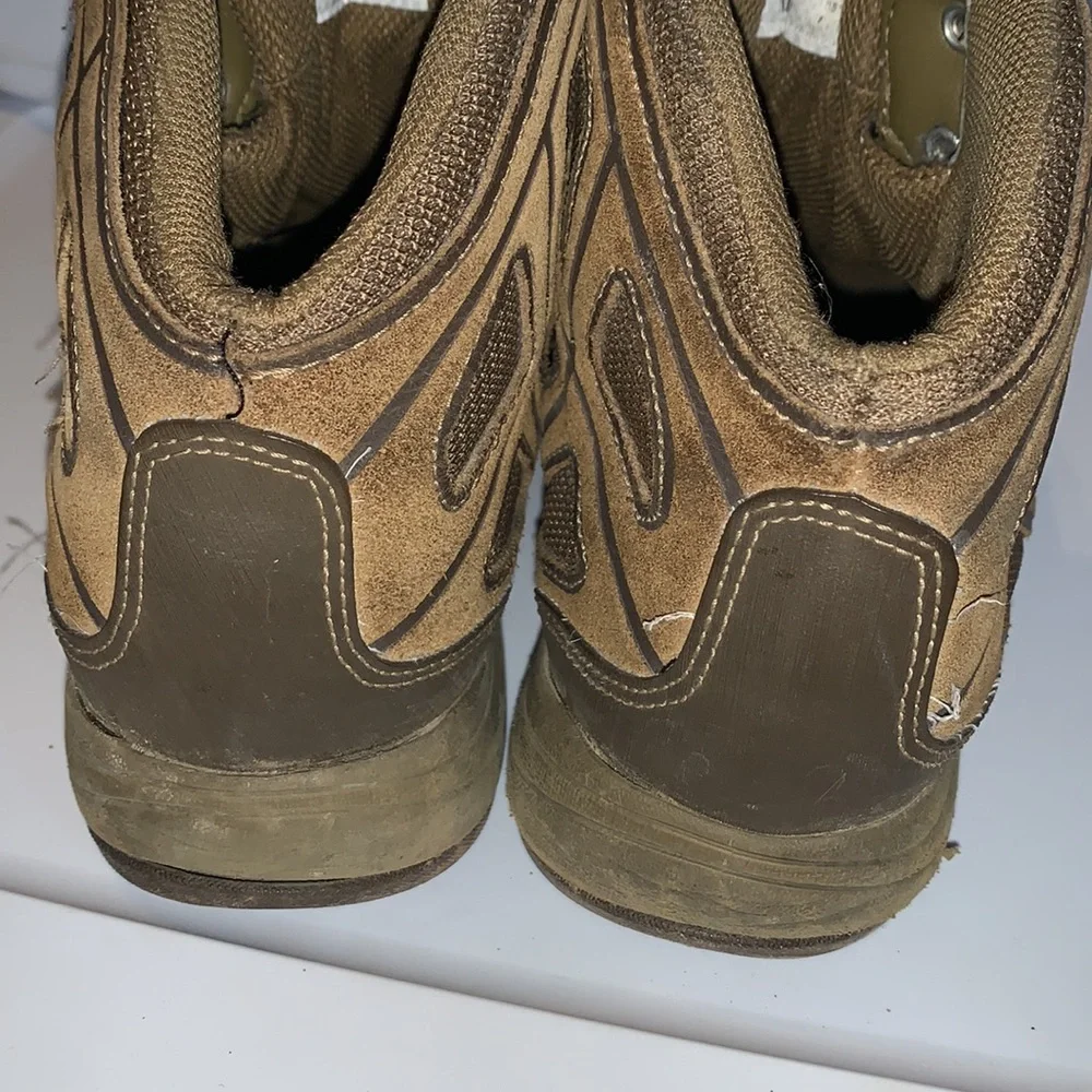 New Balance Brown Suede Hiking Boots Vintage Men’s Size 7.5